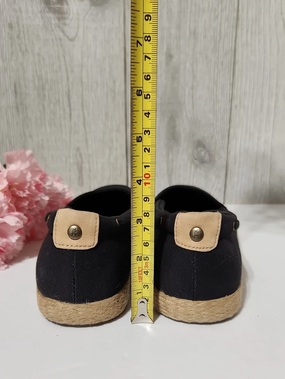 Grasshoppers black slip